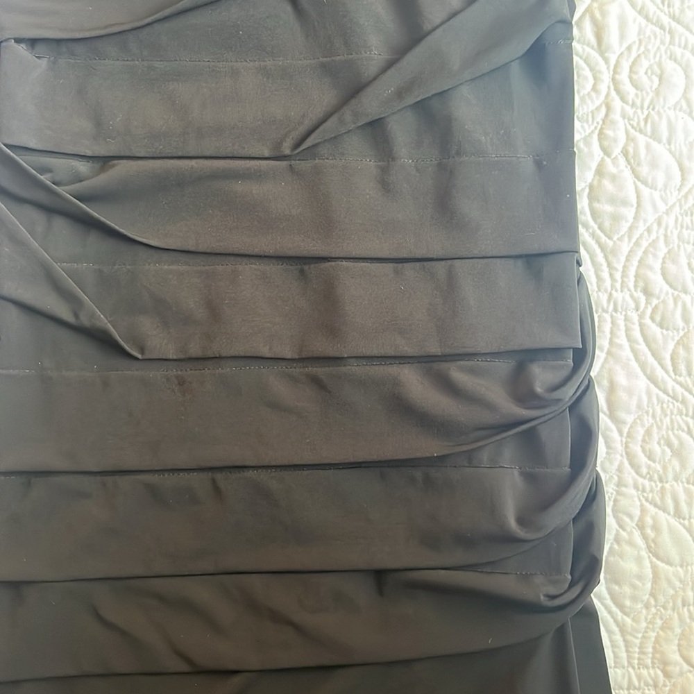 VALERIE BERTINELLI Black and Blue Formal Dress Size 8 - Picture 4 of 12